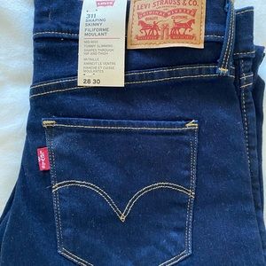Levi’s 311 Shaping Skinny jeans. New with tags.